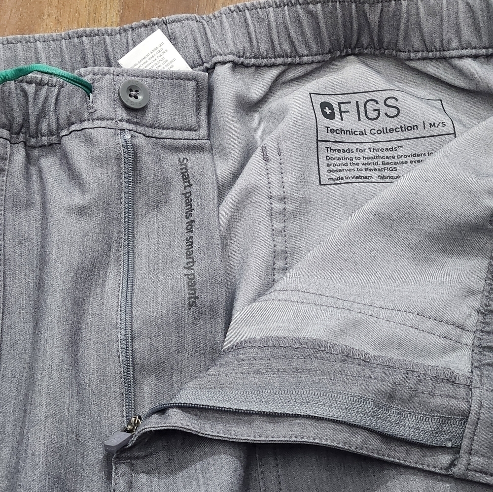 FIGS Men Scrub Cairo Cargo Pants Graphite Size M/S Technical Collection TM3001S - Picture 5 of 10